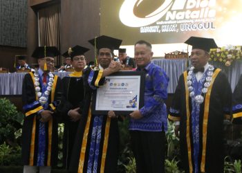 Pemkab Tanah Bumbu Terima Penghargaan dari ULM, Bukti Nyata Komitmen terhadap Pendidikan Berkualitas