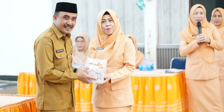 DWP Tanah Bumbu Gencarkan Sosialisasi Dokumen Kependudukan Lewat Pertemuan Rutin