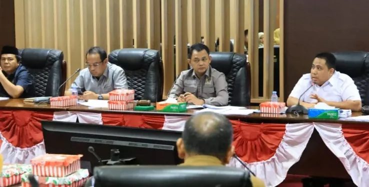 Bapemperda DPRD Tanah Bumbu Bahas Raperda Kerjasama Daerah Bersama SKPD dan Tenaga Ahli