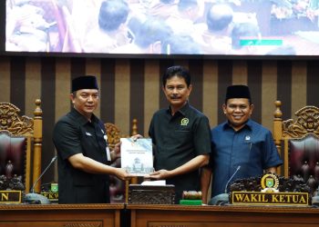 Pemkab Tanah Bumbu Sampaikan Raperda Pembentukan Desa 2025, Langkah Strategis Menuju Pemerataan Pembangunan