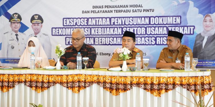 Pemkab Tanbu Gelar Ekspose Penyusunan Dokumen Rekomendasi Kebijakan Usaha Terkait Perizinan Berbasis Risiko