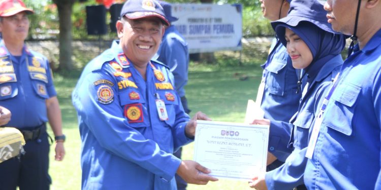 Tanah Bumbu Raih Penghargaan pada Penutupan Inhouse Training Pemadam I Angkatan VI di Kalsel
