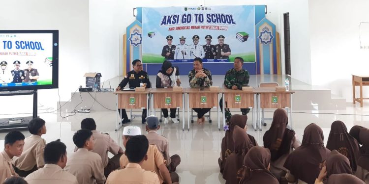 Pemkab Tanbu Gelar Aksi Go To School di Kusan Tengah