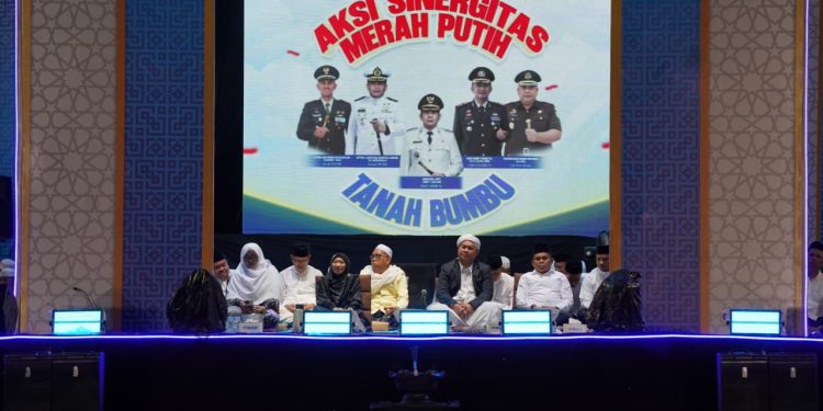 Pemkab Tanah Bumbu Dorong Persatuan Lewat Tabligh Akbar Aksi Sinergitas Merah Putih