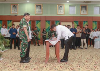 Bupati Andi Rudi Latif Teken Kesepakatan, Tegaskan Dukungan Pembangunan Makodam di Kalsel