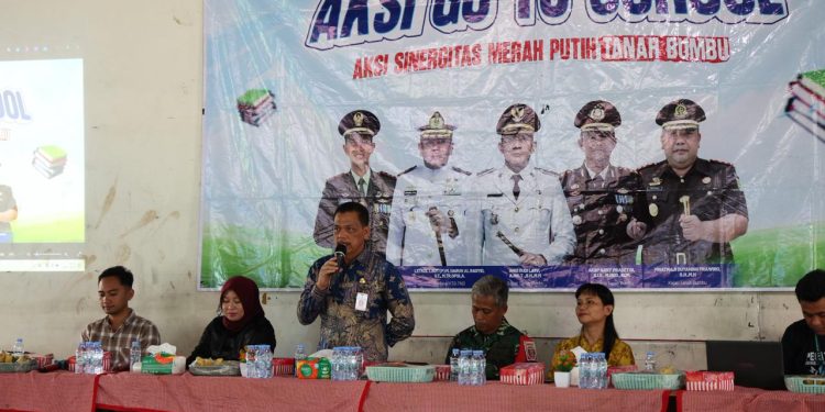 Aksi Go To School Sinergitas Merah Putih Sambangi Satui, Pelajar Dibekali Nilai Kebangsaan