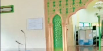 Mengharukan, Marbot Masjid di Sungai Tabuk Ini Imbau Jamaah Sholat Jumat Cari Masjid Lain Saja