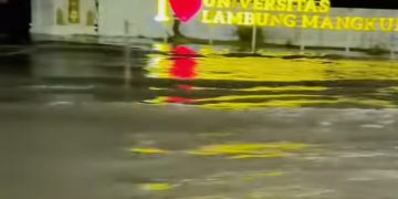 Warga Banjarmasin Belum Mau Berbenah Perabotan, Masih Siaga Banjir Rob Susulan