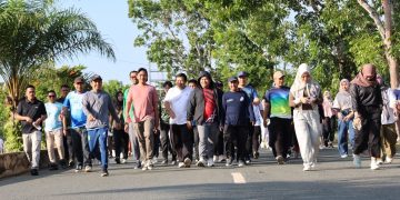Pemkab Tanah Bumbu Ajak ASN Terapkan Pola Hidup Sehat Lewat Jalan Sehat