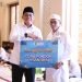 Bupati Tanah Bumbu Salurkan Insentif untuk Guru Pondok Pesantren, Apresiasi Peran Pembinaan Akhlak