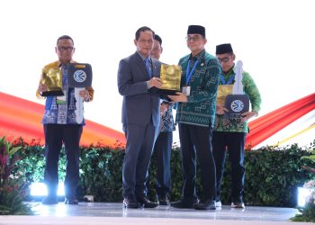 Tanah Bumbu Raih Sertifikat Menuju Kabupaten Bersih 2025 dari Kementerian Lingkungan Hidup