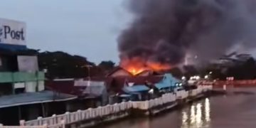 Pasar Legend  di Banjarmasin ini Selamat dari Kobaran Api Saat Waktu Berbuka Puasa