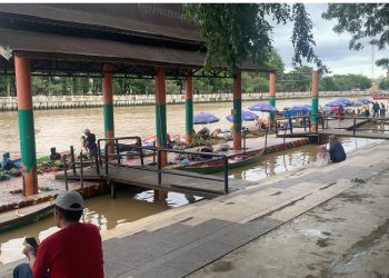 Harus Buka Bulan Ramadhan, Pasar Wisata Terapung Banjarmasin Nyaris Tanpa Pembeli