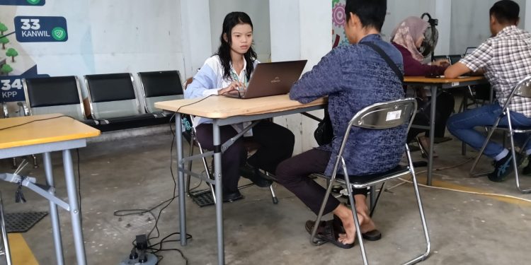 Kantor Pelayanan Pajak Banjarmasin Diserbu Masyarakat