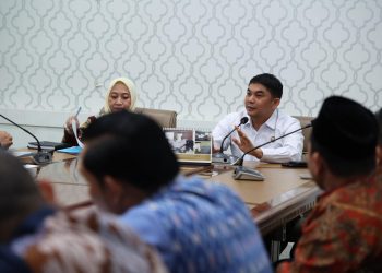 Bupati Andi Rudi Latif Pimpin Rapat Penataan Kota dan Gerakan Indonesia ASRI
