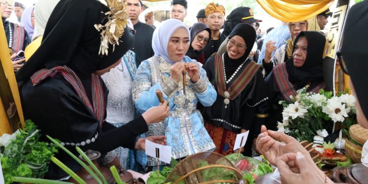 Lomba Kuliner Etnis Meriahkan Pesona Budaya Mappanre Ri Tasi’e 2026 di Pantai Pagatan Tanah Bumbu