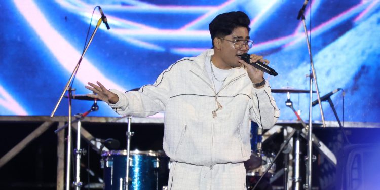 Hari Jadi ke-23 Kabupaten Tanah Bumbu, Fitri Carlina dan Syahriadi Hibur Masyarakat di Pesona Budaya Mappanre Ri Tasi’e 2026