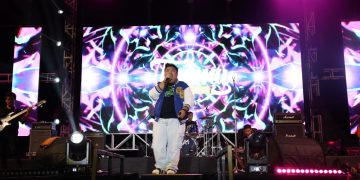 Pesona Budaya Mappanre Ri Tasi’e di Tanah Bumbu Hadirkan Hiburan Sekaligus Dorong Ekonomi Lokal