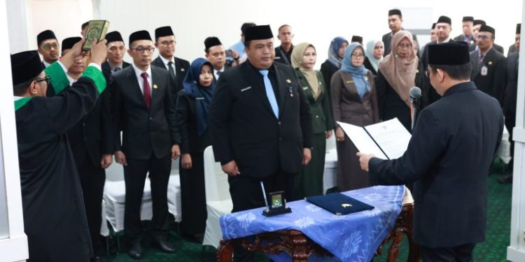 Bupati Andi Rudi Latif Lantik 23 Pejabat, Tekankan Kinerja dan Pelayanan Publik