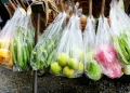 Di Banjarmasin, Harga Kantongan  Kresek dan Daun Pisang Bikin Pedagang Bengek