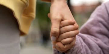 Kenali Caregiver, Profesi yang Bakal Banyak  Diperlukan di Banjarmasin, Gaji Lumayan