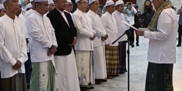 Diketuai KH Ahmad Syairazi, Gerbong Panjang Pengurus MUI Kalsel 2026-2031 Dikukuhkan