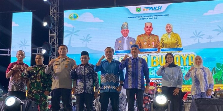 Wakil Ketua DPRD Hadiri Pembukaan Pesona Budaya Mappanre Ritasi’e, Budaya Jadi Penguat Persatuan