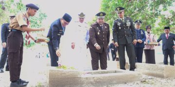 Bupati Andi Rudi Latif Pimpin Upacara Peringatan Hari Kebangkitan Nasional dan Proklamasi Gubernur Tentara ALRI Divisi IV Pertahanan Kalimantan Ke-77