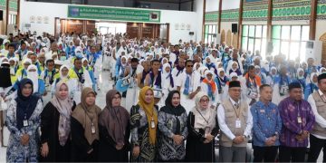 185 Jemaah Haji Tanah Bumbu Kloter BDJ 18, Dilepas Menuju Tanah Suci