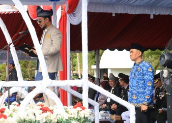 Wakil Ketua II DPRD Tanah Bumbu Bacakan UUD 1945 pada Upacara Hari Lahir Pancasila 2026