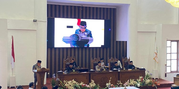 Seluruh Fraksi DPRD Tanah Bumbu Restui Pencabutan Perda Status Desa Batulicin
