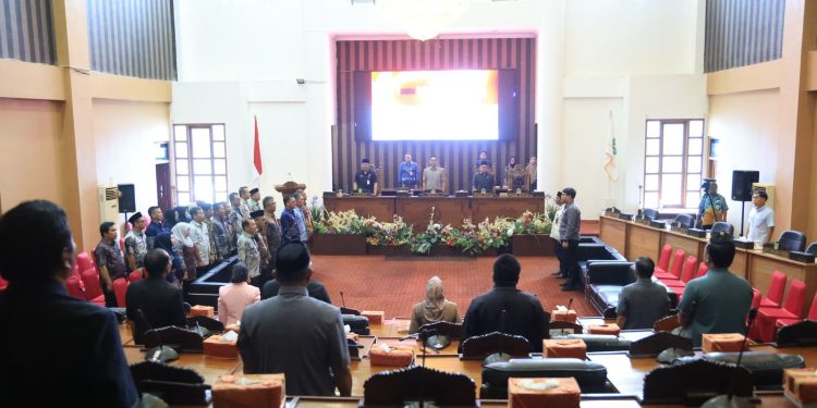 DPRD dan Pemkab Tanah Bumbu Perkuat Regulasi Perizinan untuk Dorong Investasi Daerah