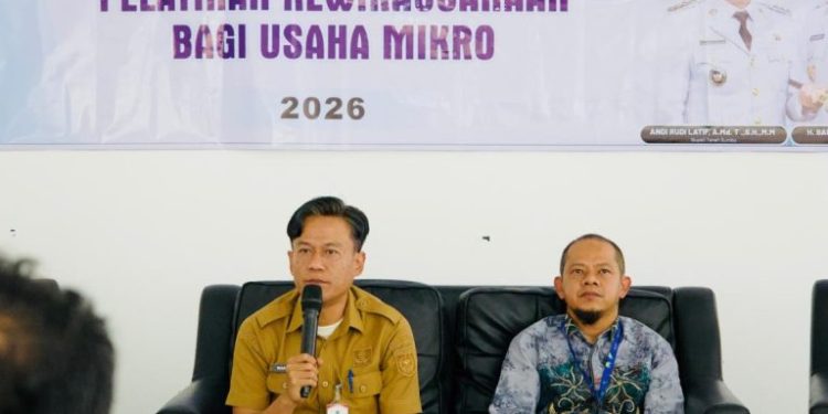 Pemkab Tanah Bumbu Perkuat Daya Saing UMKM Lewat Pelatihan Sertifikasi Halal