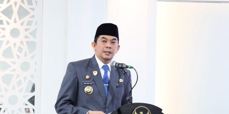 Bupati Tanah Bumbu Larang ASN Flexing dan Live Streaming