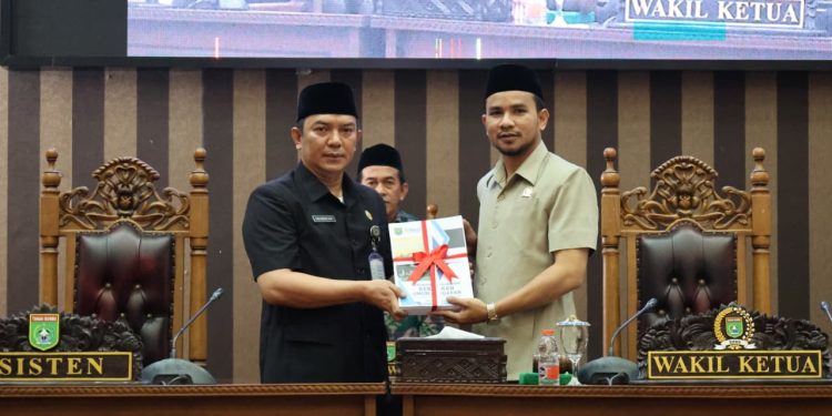 Bupati Tanbu Sampaikan Rancangan Perubahan KUA-PPAS TA 2026