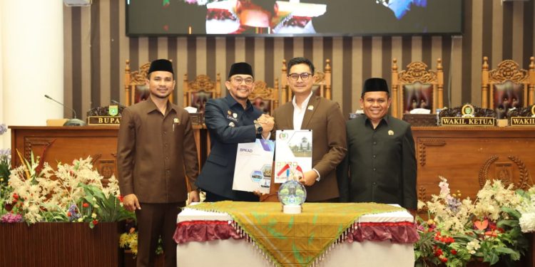 Pemkab dan DPRD Tanah Bumbu Sepakati KUA-PPAS Tahun Anggaran 2027
