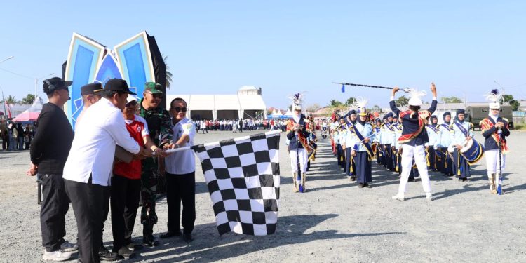 Aksi Merah Putih Gerak Jalan Pelajar Tanah Bumbu Jadi Wadah Pembinaan Karakter Generasi Muda