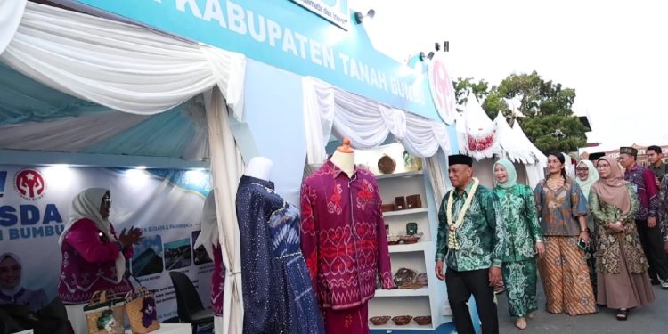Dekranasda Tanah Bumbu Ikuti Tala Craft 2026, Produk Lokal Apa yang Curi Perhatian Pengunjung?