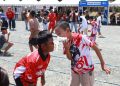 Kebersamaan dan Kekompakan Warga Tanah Bumbu dalam Lomba Estafet Tepung Aksi Merah Putih HUT ke-81 RI