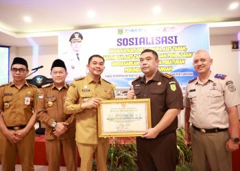 Bupati Andi Rudi Latif Buka Sosialisasi Regulasi Aset Desa, Tegaskan Pentingnya Pengelolaan Aset Tanah Desa yang Tertib, Aman, dan Sah Secara Hukum