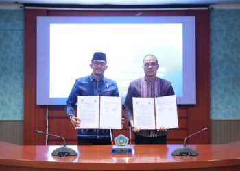 Bupati Tanah Bumbu Andi Rudi Latif dan Politeknik Transportasi Darat Indonesia-STTD Bekasi Tandatangani Kerja Sama Strategis Penguatan SDM Transportasi Darat