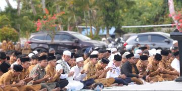 Tersedu Saat Sambutan, Bupati Andi Rudi Latif Berdoa Agar Hujan Segera Turun