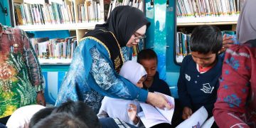Bunda Literasi Tanah Bumbu Ajak Siswa Sekolah Rakyat Gemar Membaca dan Berani Tunjukkan Potensi