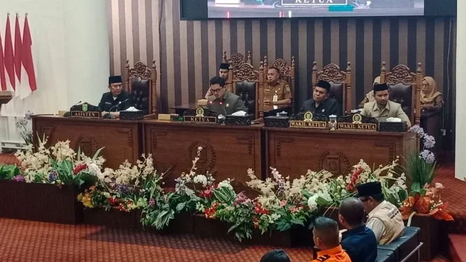 DPRD Tanah Bumbu Dorong Pengawasan Kepala Desa Diperketat