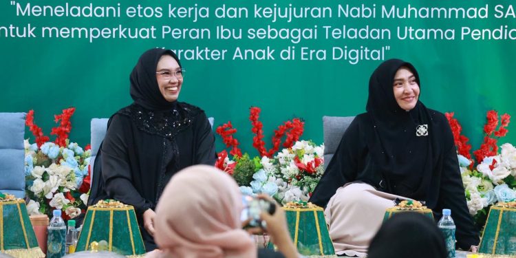 Andi Irmayani Rudi Latif Tekankan Peran Ibu sebagai Teladan Anak di Era Digital