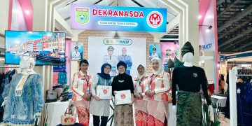 Dekranasda Tanah Bumbu Angkat Tenun Pagatan di INACRAFT 2026, UMKM Lokal Tembus Pasar Global