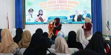 Andi Irmayani Rudi Latif Buka Pelatihan Mendongeng Bagi Kader Posyandu